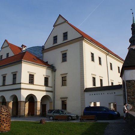 Zamecky Hotel Zlaty Orel Hranice  Exterior photo